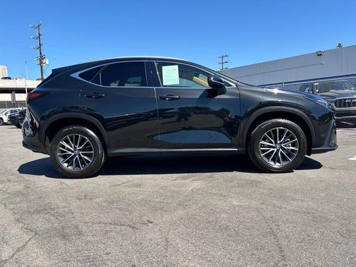2025 Lexus NX 350 Premium
