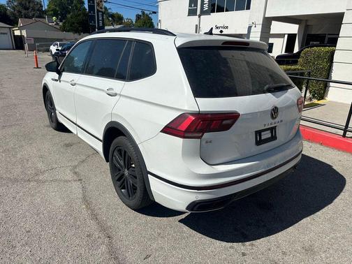 2022 Volkswagen Tiguan 2.0T SE R-Line Black 4MOTION
