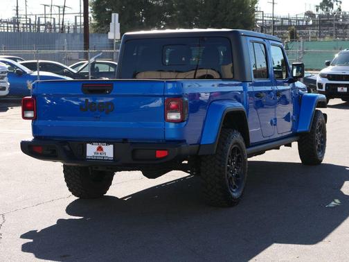 2023 Jeep Gladiator Willys 4x4