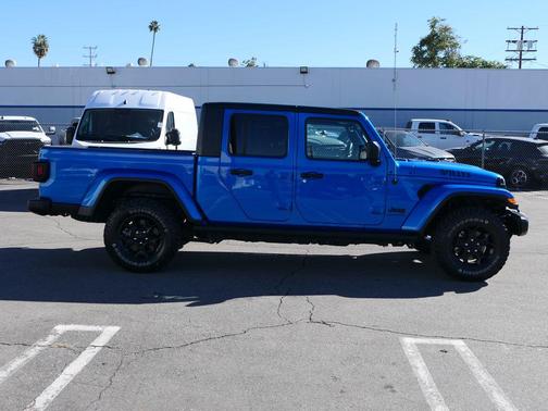 2023 Jeep Gladiator Willys 4x4