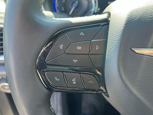 2024 Chrysler Pacifica Touring