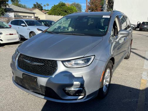 2021 Chrysler Pacifica Touring L