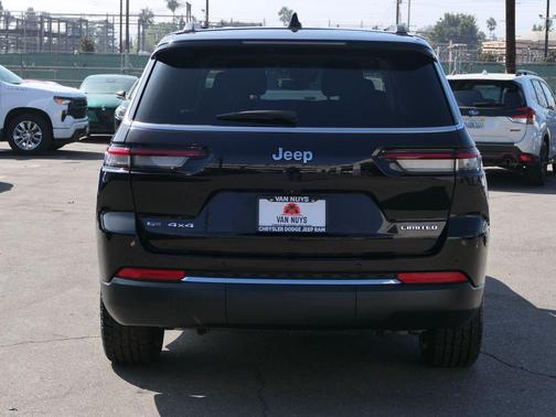 2022 Jeep Grand Cherokee L Limited