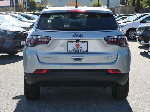 2025 Jeep Compass Latitude