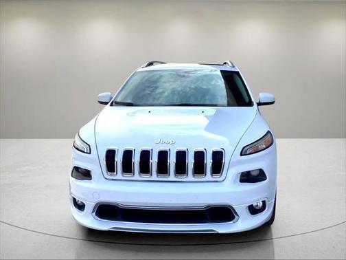2016 Jeep Cherokee Overland
