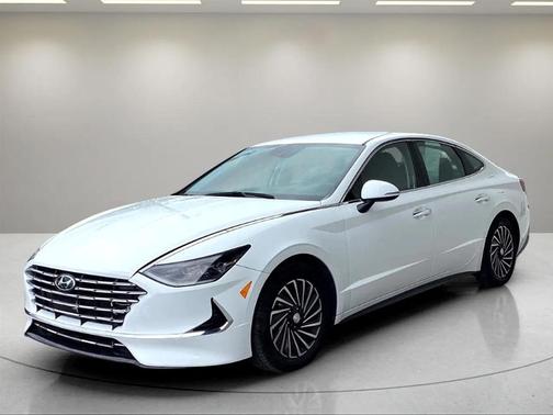 2023 Hyundai SONATA Hybrid SE