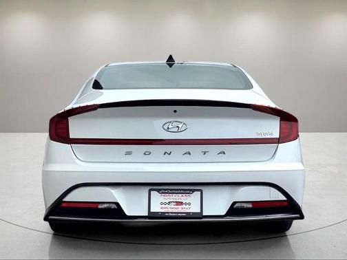 2023 Hyundai SONATA Hybrid SE