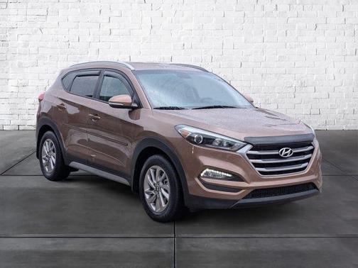 2017 Hyundai TUCSON SE Plus