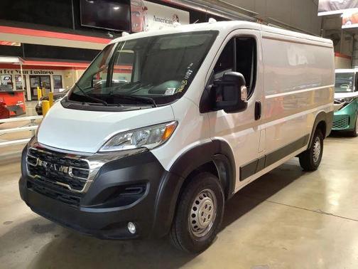 White 2025 RAM ProMaster 2500 Base