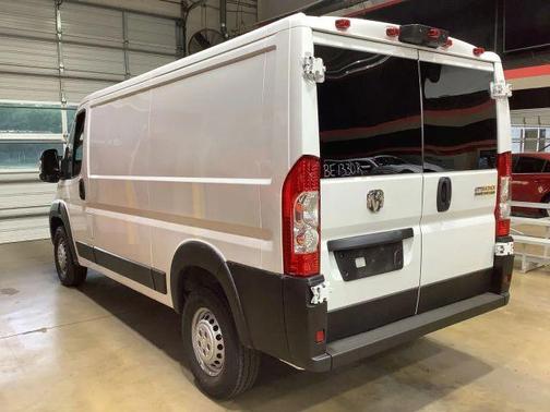 White 2025 RAM ProMaster 2500 Base