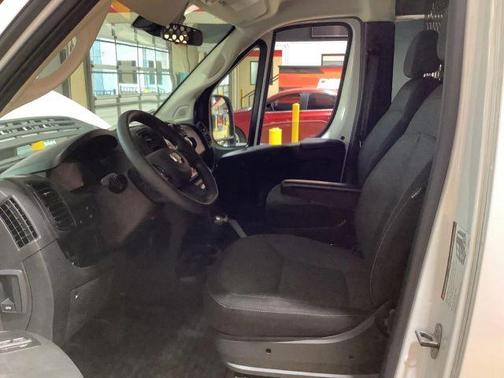 White 2025 RAM ProMaster 2500 Base