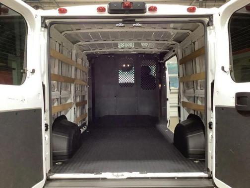 White 2025 RAM ProMaster 2500 Base