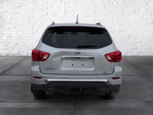 2018 Nissan Pathfinder SL