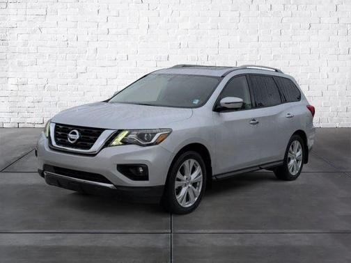 2018 Nissan Pathfinder SL