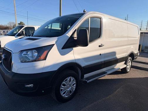 2024 Ford Transit-250 LOW ROOF W/RWB