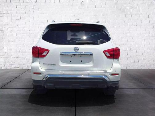 2020 Nissan Pathfinder S