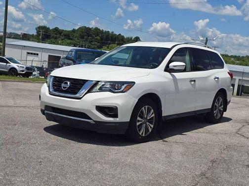 2020 Nissan Pathfinder S