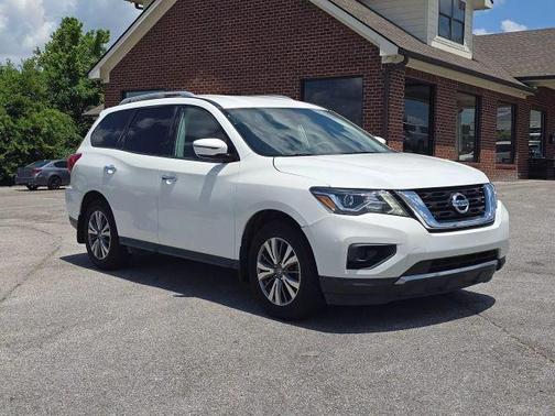 2020 Nissan Pathfinder S