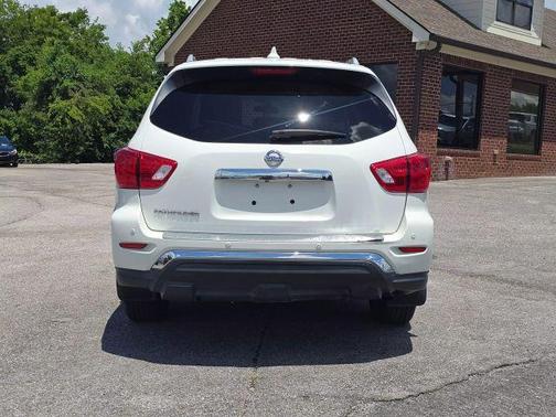 2020 Nissan Pathfinder S