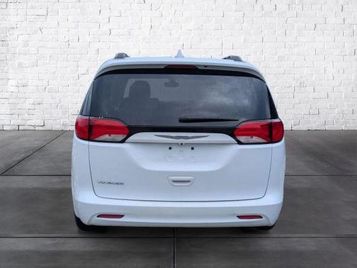 2020 Chrysler Voyager LXI