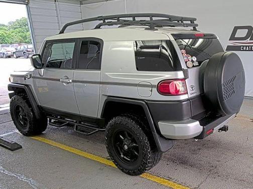 Silver 2007 Toyota FJ Cruiser