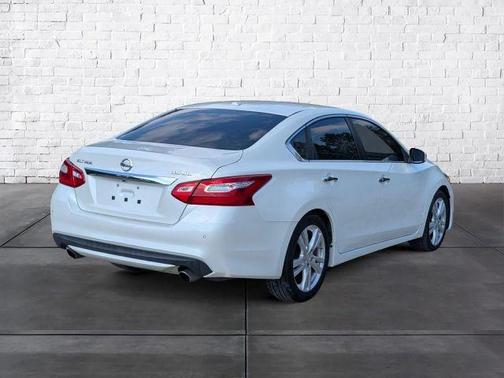 2017 Nissan Altima 3.5 SL