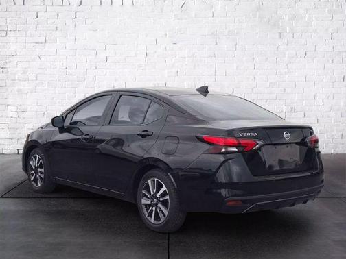 2021 Nissan Versa 1.6 SV