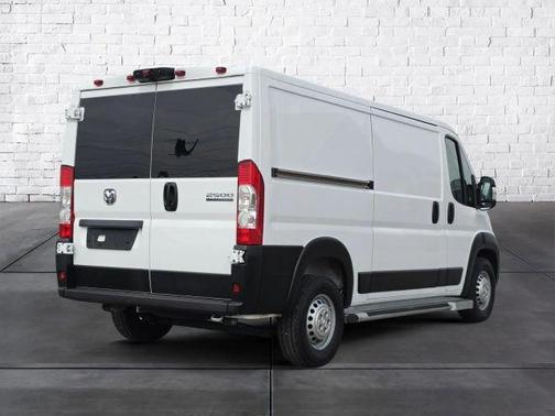 White 2025 RAM ProMaster 2500 Base