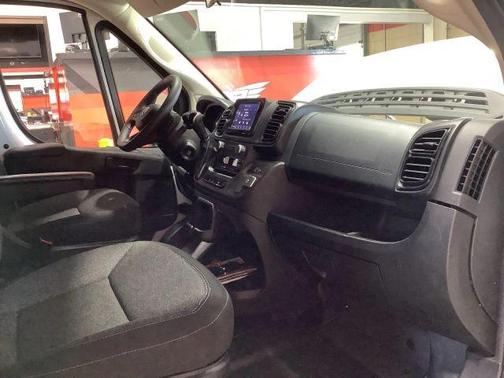 White 2025 RAM ProMaster 2500 Base