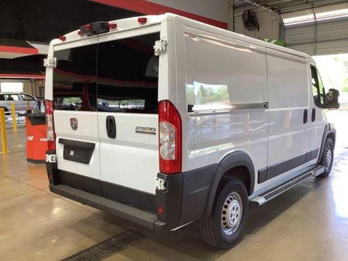 White 2025 RAM ProMaster 2500 Base