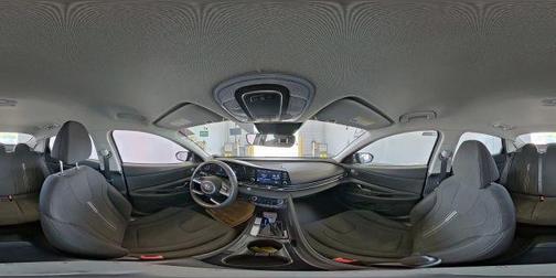 Black 2021 Hyundai ELANTRA SEL