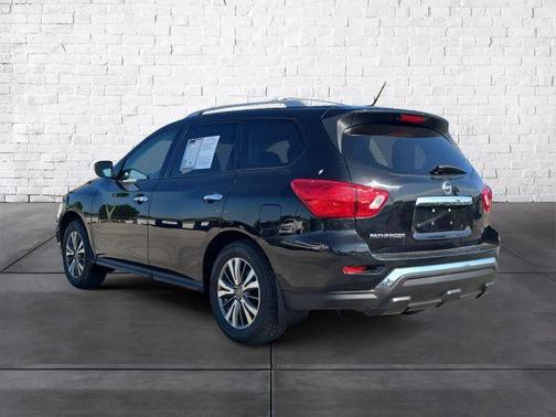 2018 Nissan Pathfinder S