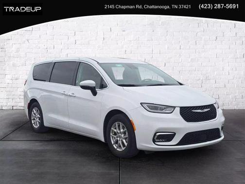 2023 Chrysler Pacifica Touring-L