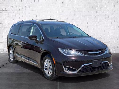 2018 Chrysler Pacifica Touring-L