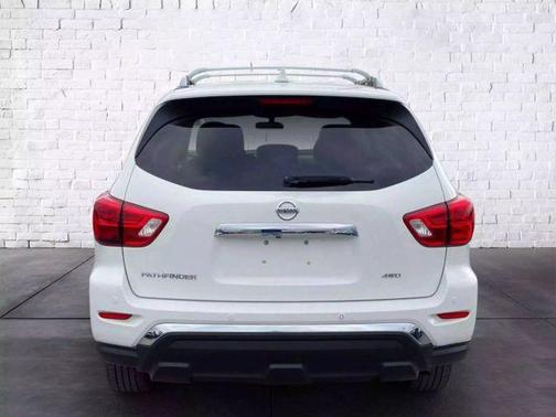 2019 Nissan Pathfinder S