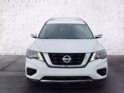 2019 Nissan Pathfinder S