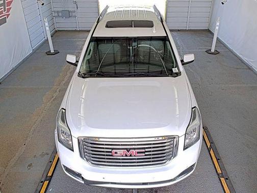 White 2019 GMC Yukon SLT