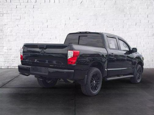 2019 Nissan Titan SL