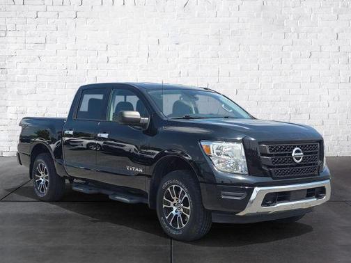 2021 Nissan Titan SV