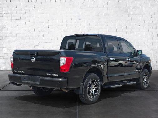 2021 Nissan Titan SV