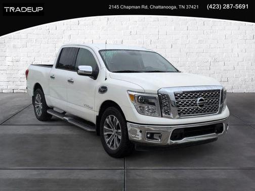 2017 Nissan Titan SL