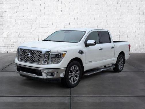 2017 Nissan Titan SL