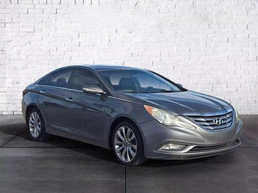 2011 Hyundai SONATA Limited 2.0T
