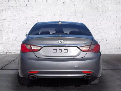 2011 Hyundai SONATA Limited 2.0T