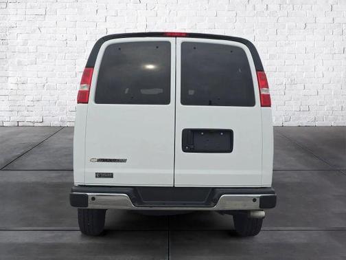 2021 Chevrolet Express 3500 LT