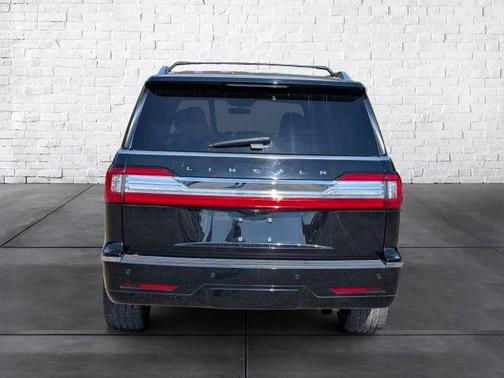 2018 Lincoln Navigator L Select