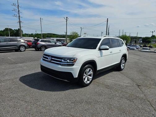 Pure White 2018 Volkswagen Atlas 3.6L Launch Edition