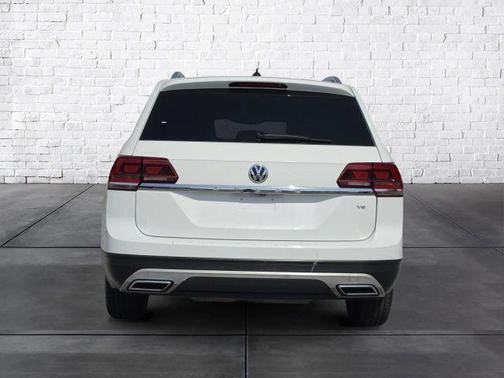 Pure White 2018 Volkswagen Atlas 3.6L Launch Edition