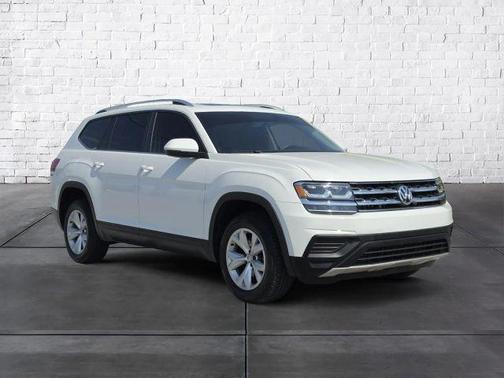 Pure White 2018 Volkswagen Atlas 3.6L Launch Edition