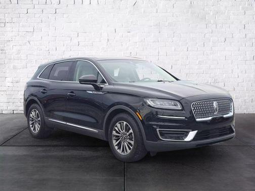 2019 Lincoln Nautilus Select